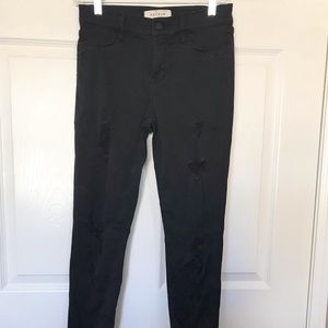 Black super stretch jeggings with holes